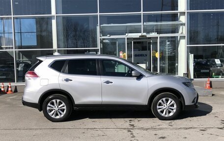 Nissan X-Trail, 2017 год, 1 880 000 рублей, 4 фотография