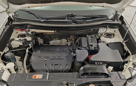Mitsubishi Outlander III рестайлинг 3, 2019 год, 2 096 667 рублей, 9 фотография