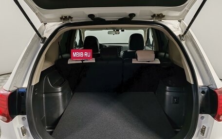 Mitsubishi Outlander III рестайлинг 3, 2019 год, 2 096 667 рублей, 10 фотография