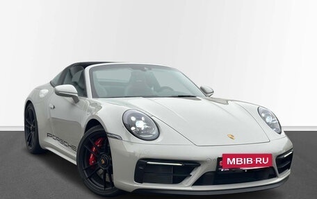 Porsche 911, 2022 год, 19 999 990 рублей, 3 фотография