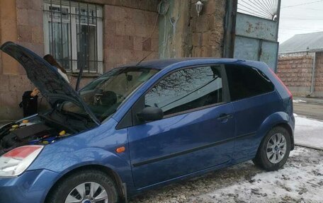 Ford Fiesta, 2005 год, 450 000 рублей, 3 фотография