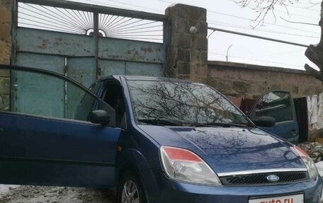Ford Fiesta, 2005 год, 450 000 рублей, 12 фотография