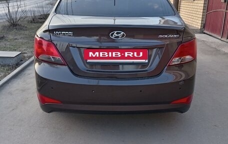 Hyundai Solaris II рестайлинг, 2015 год, 840 000 рублей, 3 фотография