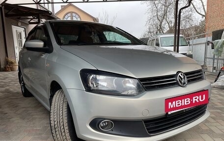 Volkswagen Polo VI (EU Market), 2012 год, 890 000 рублей, 2 фотография