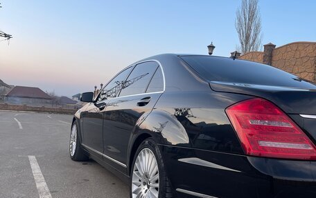 Mercedes-Benz S-Класс, 2011 год, 1 950 000 рублей, 5 фотография