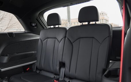 Audi Q7, 2024 год, 14 975 000 рублей, 40 фотография