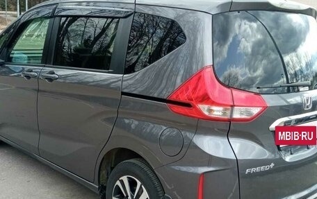 Honda Freed II, 2018 год, 1 540 000 рублей, 2 фотография