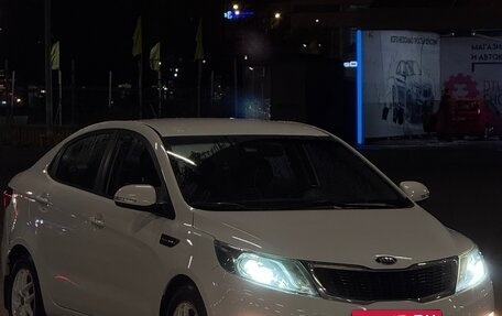 KIA Rio III рестайлинг, 2015 год, 900 000 рублей, 2 фотография