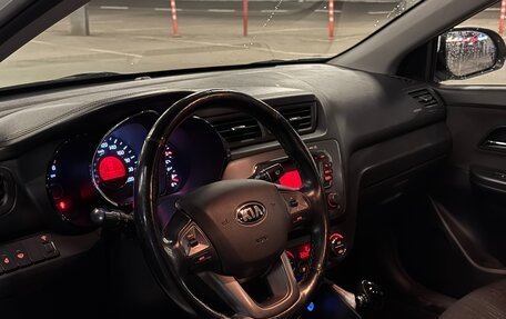 KIA Rio III рестайлинг, 2015 год, 900 000 рублей, 10 фотография