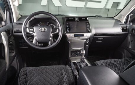 Toyota Land Cruiser Prado 150 рестайлинг 2, 2021 год, 6 249 000 рублей, 6 фотография