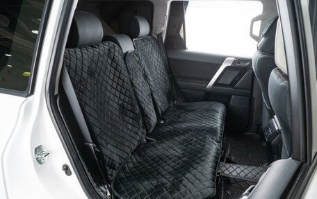 Toyota Land Cruiser Prado 150 рестайлинг 2, 2021 год, 6 249 000 рублей, 7 фотография