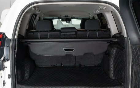 Toyota Land Cruiser Prado 150 рестайлинг 2, 2021 год, 6 249 000 рублей, 20 фотография
