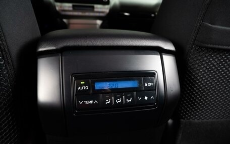 Toyota Land Cruiser Prado 150 рестайлинг 2, 2021 год, 6 249 000 рублей, 16 фотография