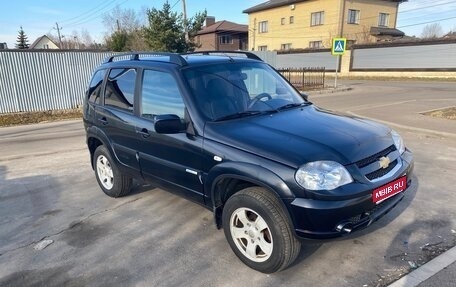 Chevrolet Niva I рестайлинг, 2011 год, 595 000 рублей, 1 фотография