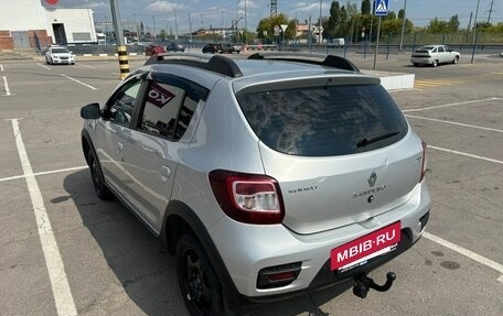 Renault Sandero II рестайлинг, 2016 год, 855 000 рублей, 3 фотография