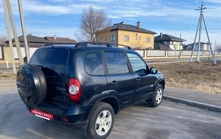 Chevrolet Niva I рестайлинг, 2011 год, 595 000 рублей, 4 фотография