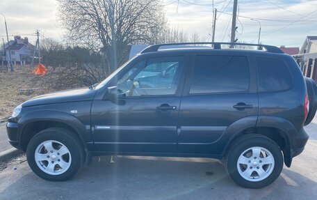 Chevrolet Niva I рестайлинг, 2011 год, 595 000 рублей, 18 фотография