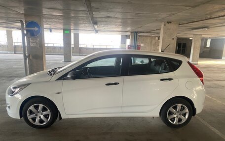 Hyundai Solaris II рестайлинг, 2015 год, 1 250 000 рублей, 2 фотография