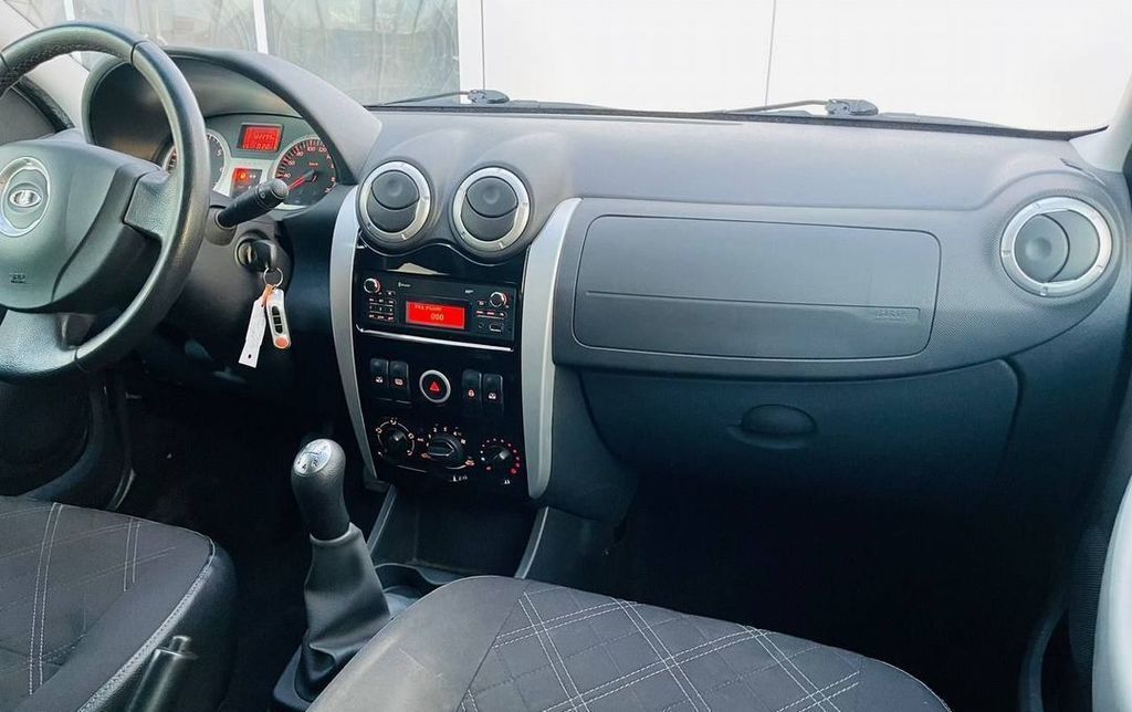 ВАЗ (LADA) Largus Cross, 2018 год, 859 000 рублей, 11 фотография