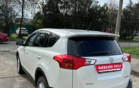 Toyota RAV4, 2014 год, 2 300 000 рублей, 5 фотография