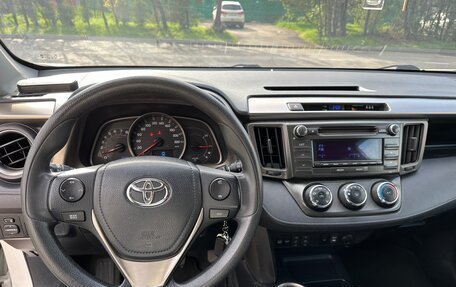 Toyota RAV4, 2014 год, 2 300 000 рублей, 8 фотография