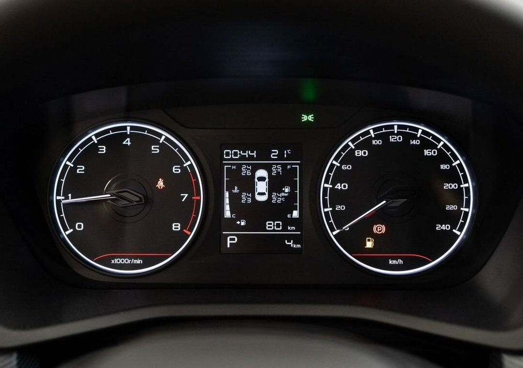 Geely Emgrand, 2024 год, 1 770 990 рублей, 18 фотография