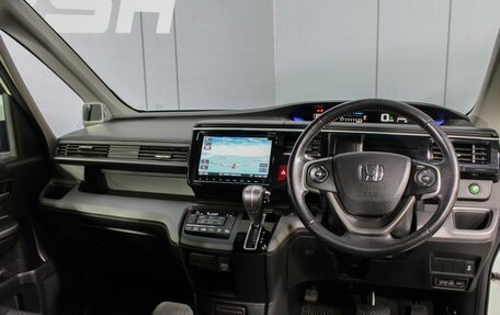 Honda Stepwgn IV, 2015 год, 2 100 000 рублей, 6 фотография