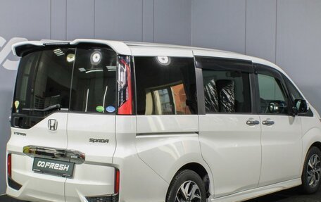 Honda Stepwgn IV, 2015 год, 2 100 000 рублей, 2 фотография