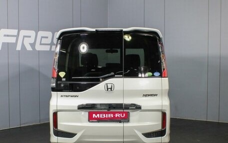 Honda Stepwgn IV, 2015 год, 2 100 000 рублей, 4 фотография