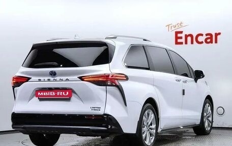 Toyota Sienna, 2021 год, 5 520 000 рублей, 3 фотография