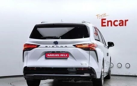 Toyota Sienna, 2021 год, 5 520 000 рублей, 4 фотография