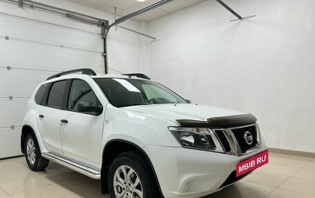 Nissan Terrano III, 2015 год, 1 120 000 рублей, 3 фотография