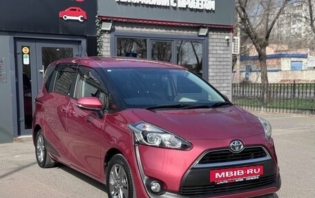 Toyota Sienta II, 2016 год, 1 700 000 рублей, 8 фотография