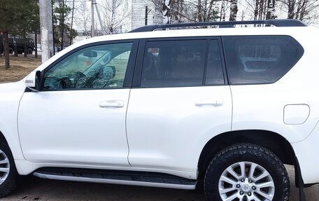 Toyota Land Cruiser Prado 150 рестайлинг 2, 2016 год, 3 100 000 рублей, 13 фотография