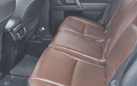 Toyota Land Cruiser Prado 150 рестайлинг 2, 2016 год, 3 100 000 рублей, 21 фотография