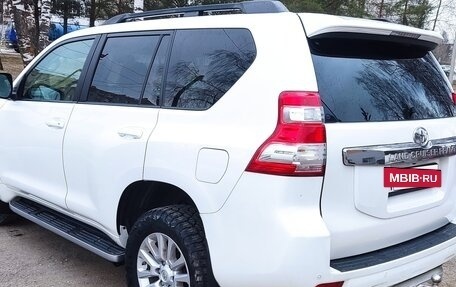 Toyota Land Cruiser Prado 150 рестайлинг 2, 2016 год, 3 100 000 рублей, 11 фотография