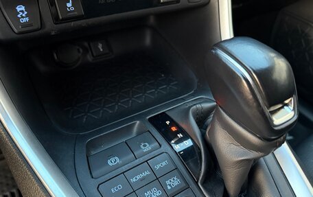 Toyota RAV4, 2021 год, 3 450 000 рублей, 11 фотография