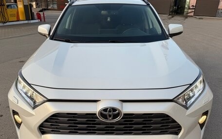 Toyota RAV4, 2021 год, 3 450 000 рублей, 5 фотография