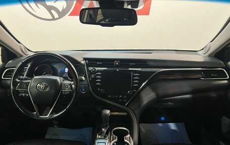 Toyota Camry, 2019 год, 2 890 000 рублей, 12 фотография
