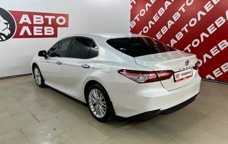 Toyota Camry, 2019 год, 2 890 000 рублей, 4 фотография