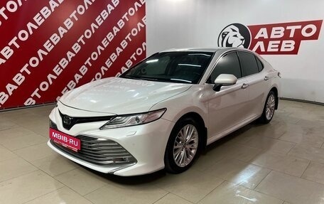 Toyota Camry, 2019 год, 2 890 000 рублей, 2 фотография