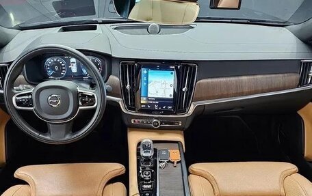 Volvo S90 II рестайлинг, 2021 год, 3 399 000 рублей, 18 фотография