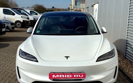 Tesla Model 3 I, 2025 год, 5 740 000 рублей, 4 фотография