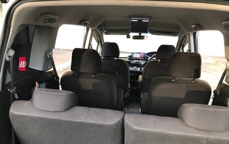 Honda Freed I, 2010 год, 1 300 000 рублей, 11 фотография