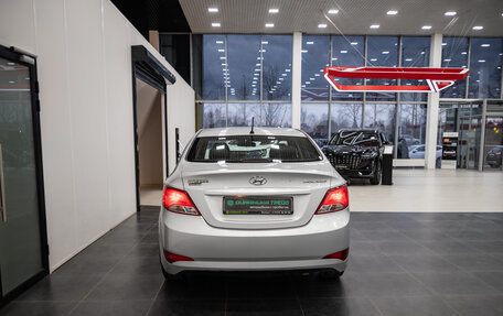 Hyundai Solaris II рестайлинг, 2015 год, 885 000 рублей, 7 фотография