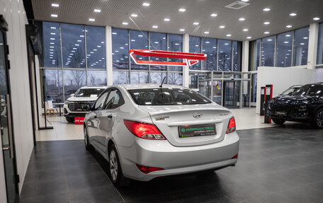 Hyundai Solaris II рестайлинг, 2015 год, 885 000 рублей, 8 фотография