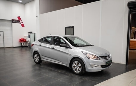 Hyundai Solaris II рестайлинг, 2015 год, 885 000 рублей, 4 фотография