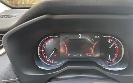 Toyota RAV4, 2021 год, 3 780 000 рублей, 8 фотография