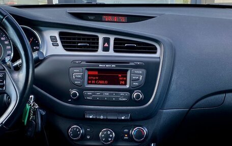 KIA cee'd III, 2014 год, 1 200 000 рублей, 14 фотография