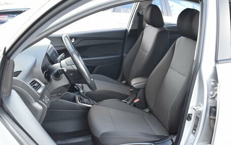 Hyundai Solaris II рестайлинг, 2019 год, 1 390 000 рублей, 10 фотография